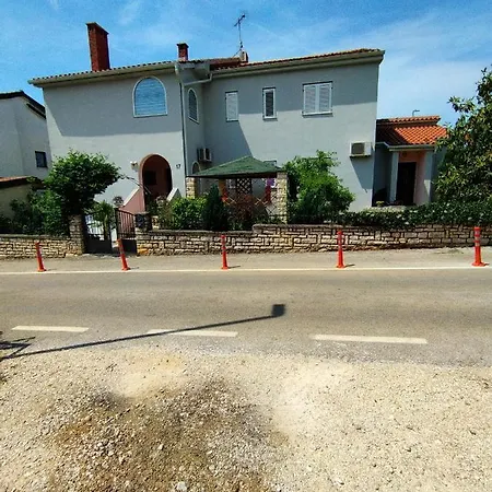 Erceg 아파트