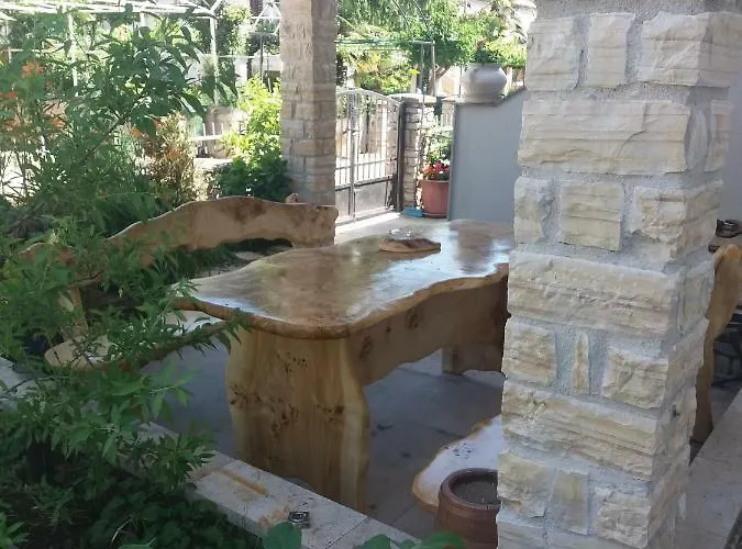 アパート Erceg *