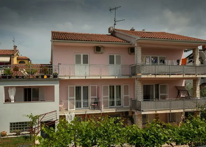 アパート Erceg *